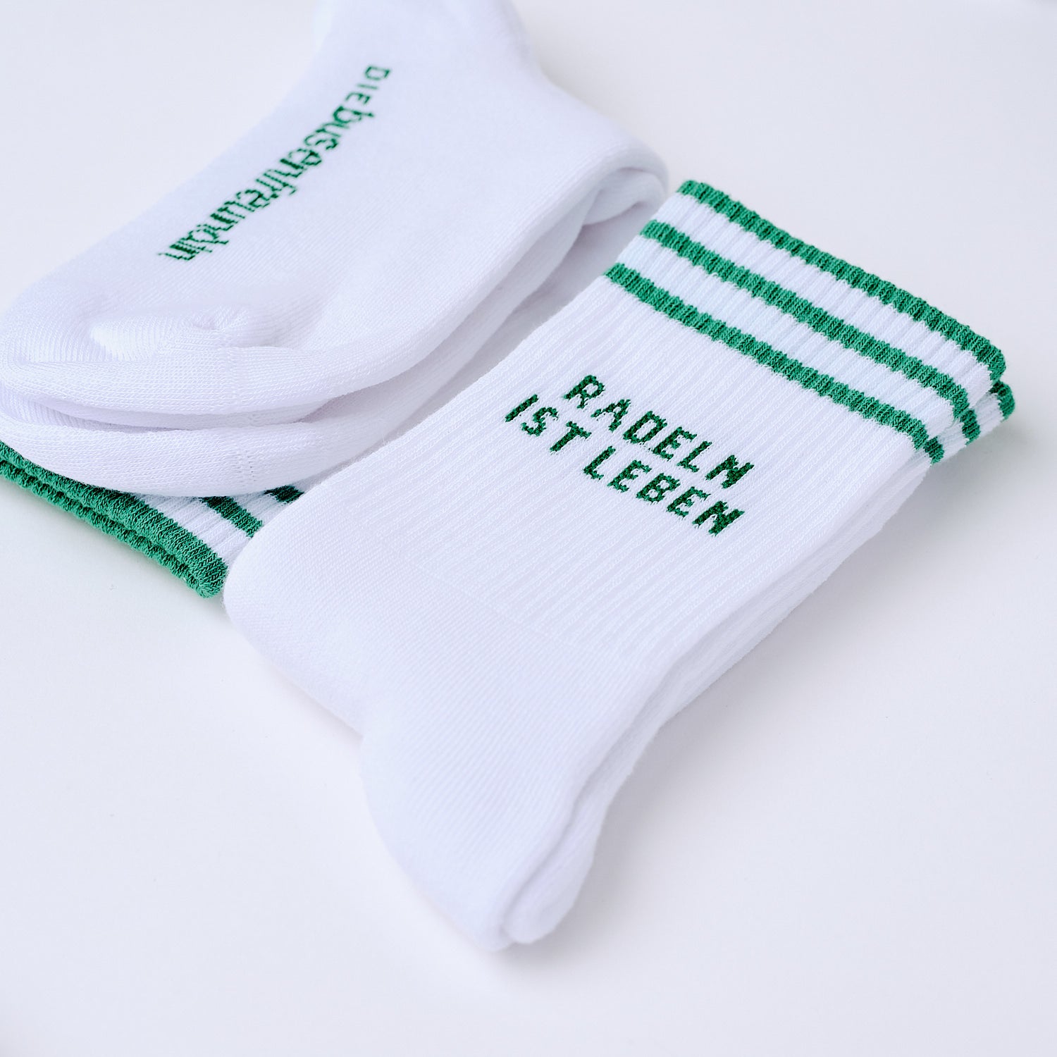 Socken "radeln ist leben"