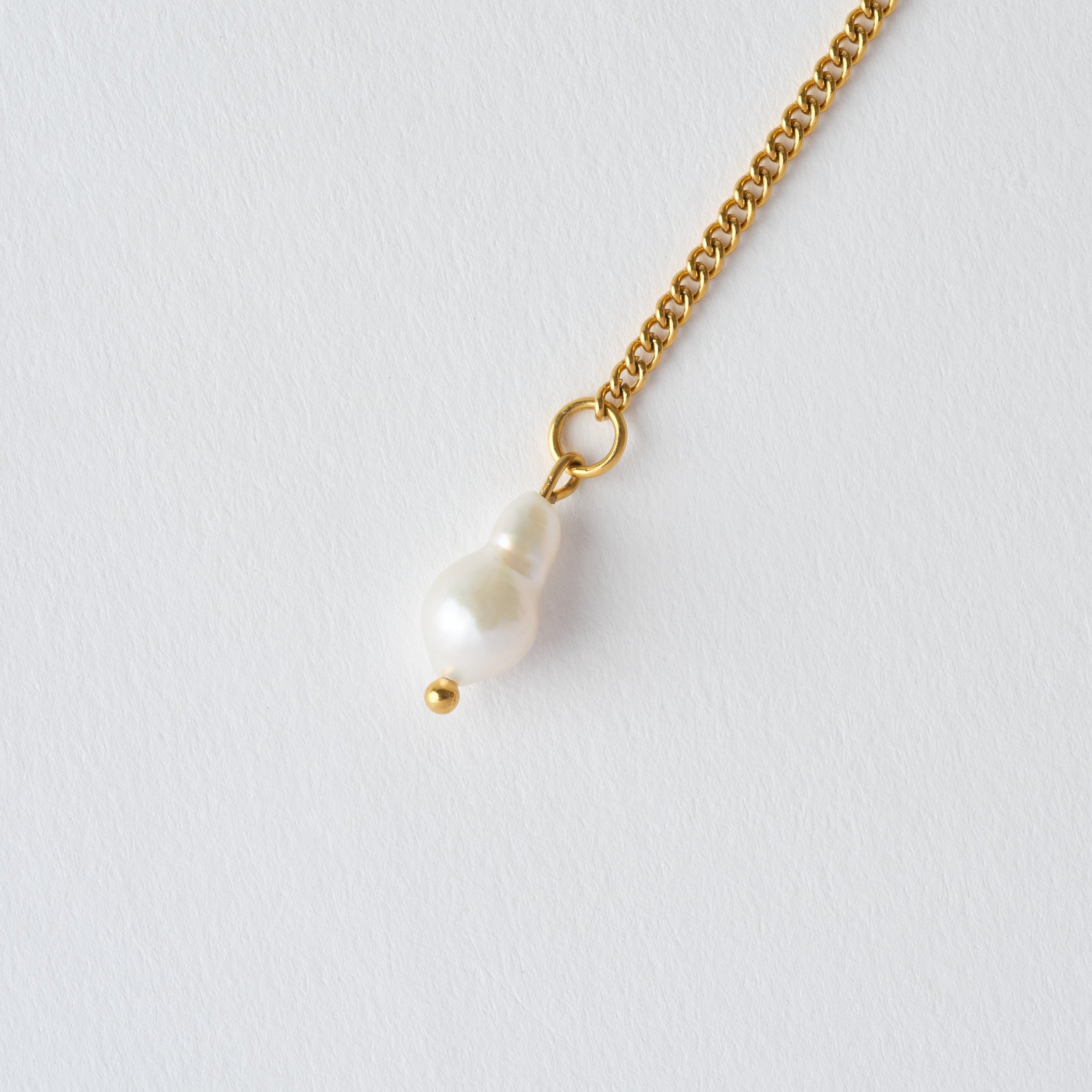 HALSKETTE Celine "die feine Perle" 18k vergoldet