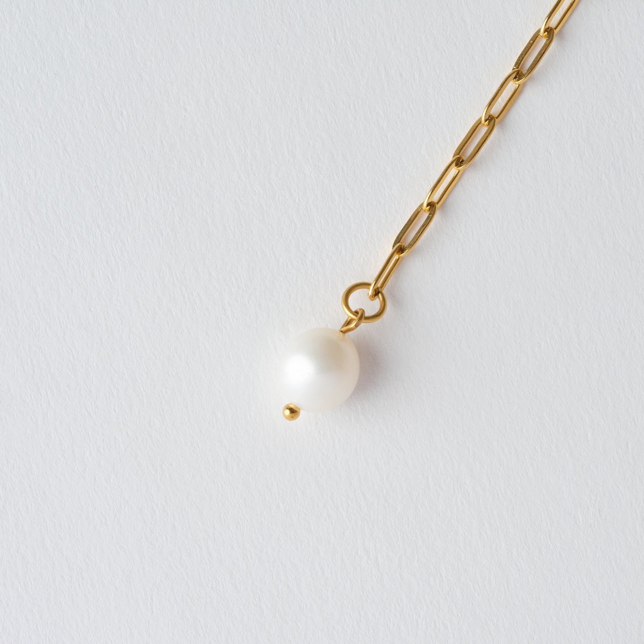 HALSKETTE Celine "die grobe Perle" 18k vergoldet