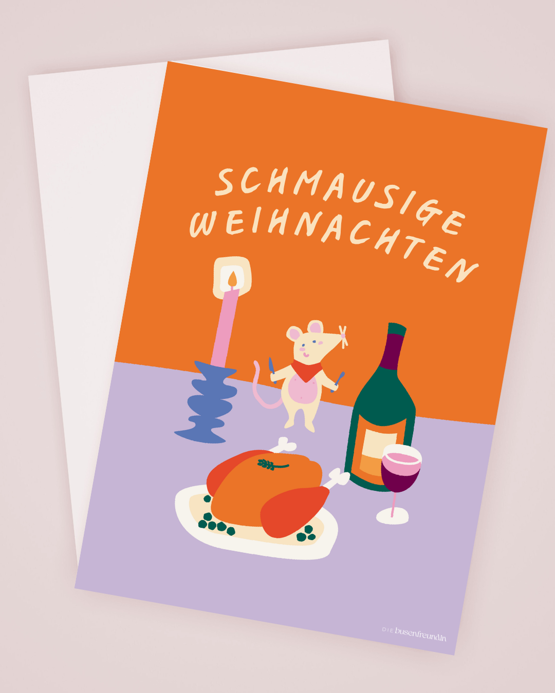 karte mit einer kleinen maus und einem festmahl vor ihr. darüber ein schriftzug mit "schmausige weihnachten"
