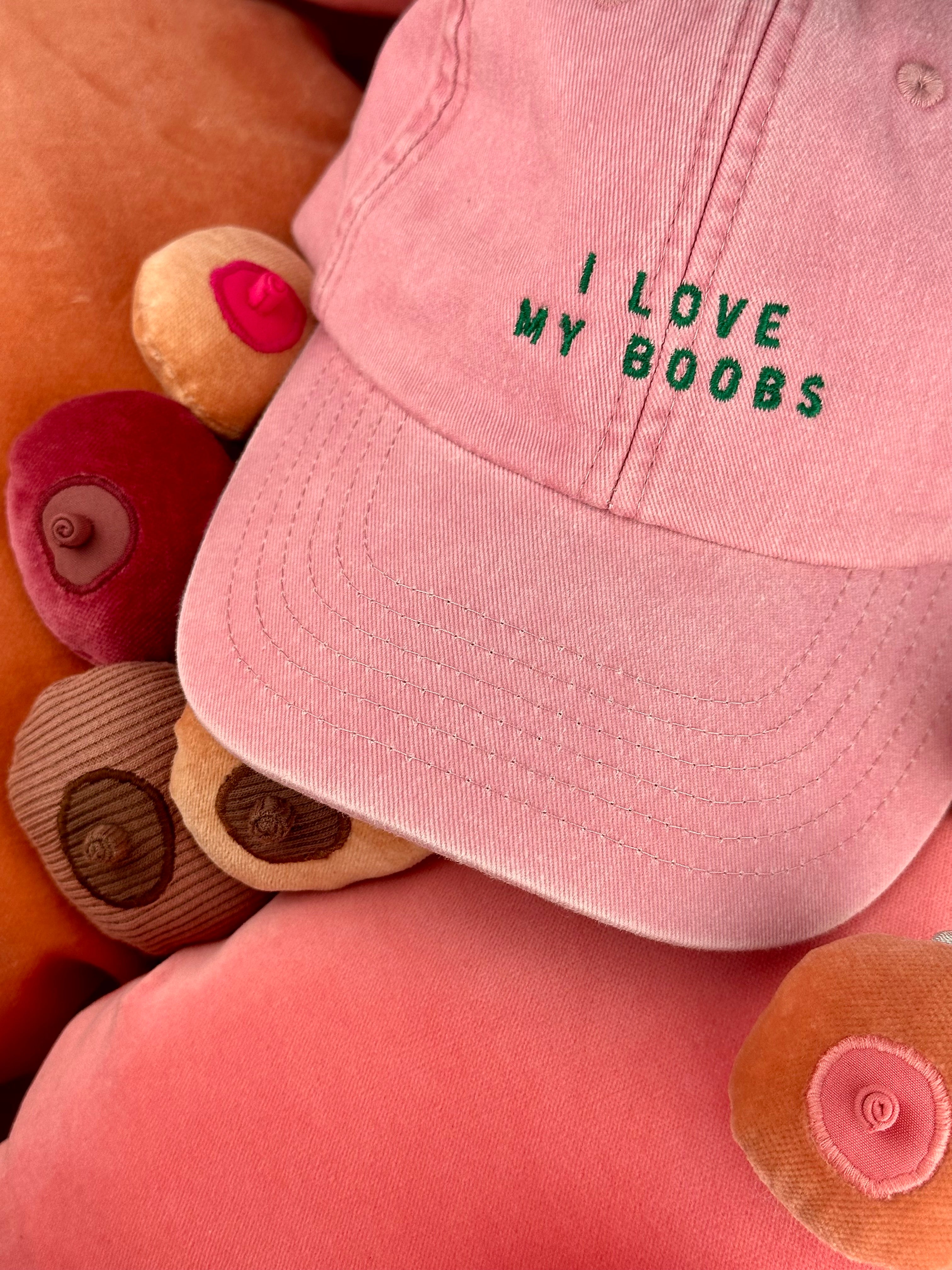 KAPPE "I love my boobs"